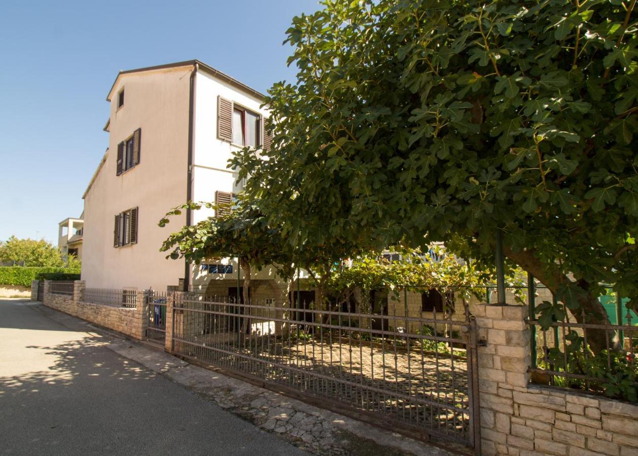 Sosic Ii Apartment *