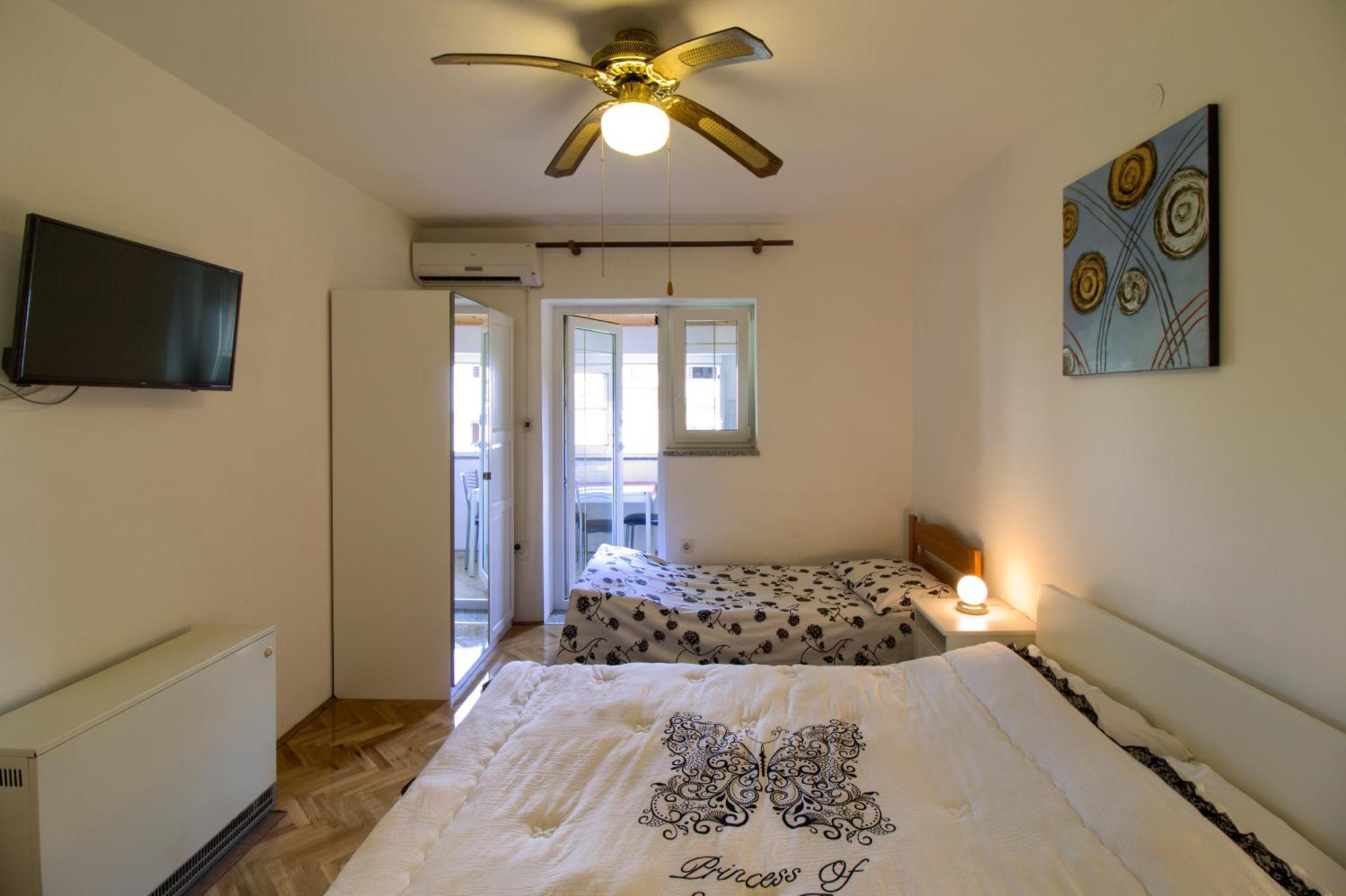 Sosic Ii Apartment